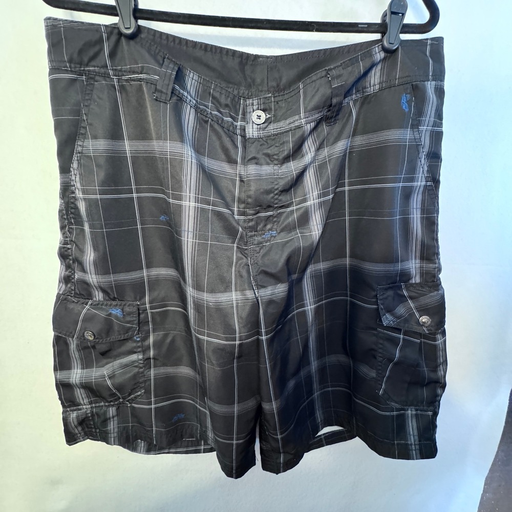 No Fear Mens Plaid Cargo Shorts Size 38 Black Gray Y2K Utility Nylon Polyester